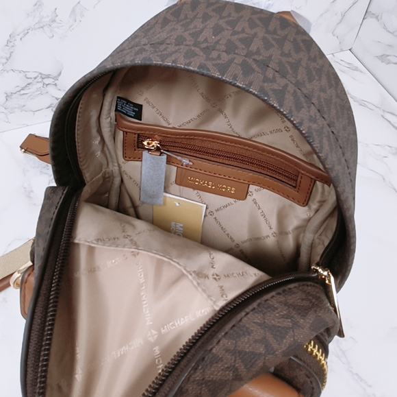 Michael kors maisie xs backpack - Picture 3 of 8